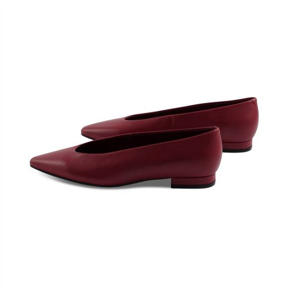 NEW MARC FISHER women's gunner flat in dark red - Picture 1 of 2